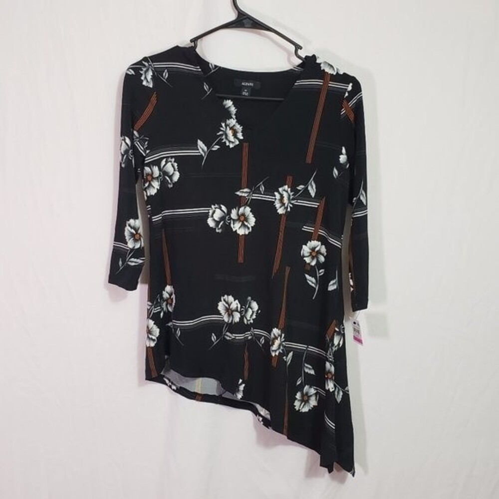 Alfani Petite Assymetrical Top Black Network Floral (AJ)